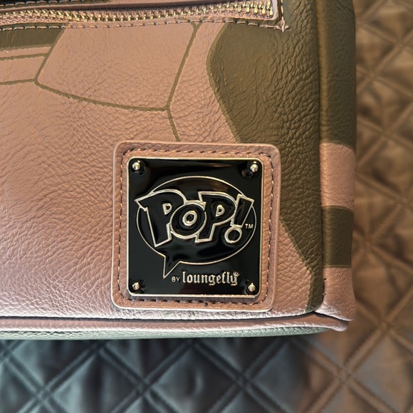 Loungefly Naruto Shippuden Pop Gray and Cream Anime Character Bag - Picture 5 of 7